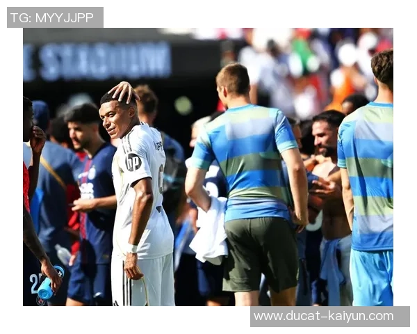 清晨4点 欧冠25.5亿恩怨大战！皇马冲4连胜 8名进犯手对飙